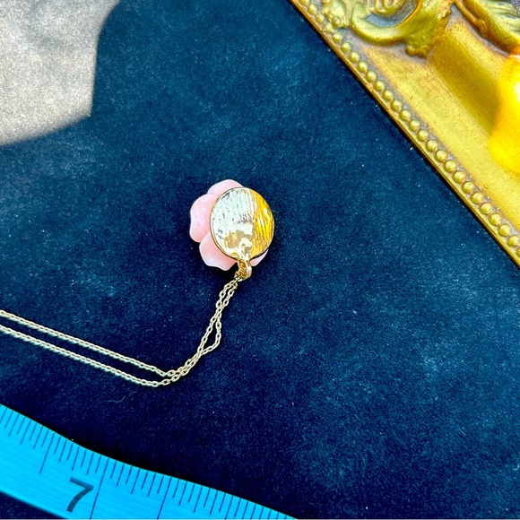 Vintage Celluloid Rose pendant with Chain - Picture 4 of 5